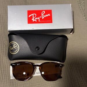 Ray-Ban Light Havana Sunglasses